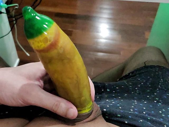 Solo Boy Condom Video. (Lk dick)