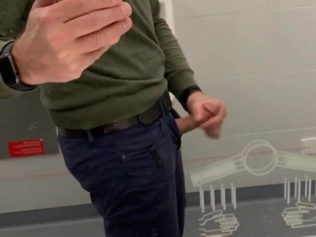 Jerking off in the Train Station Bathroom. (Tjenner)