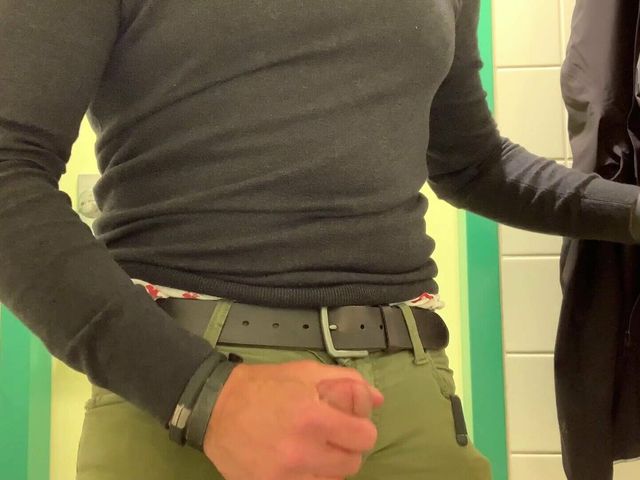 Horny All Day so I Rub One Out at the Train Station Bathroom (Tjenner)