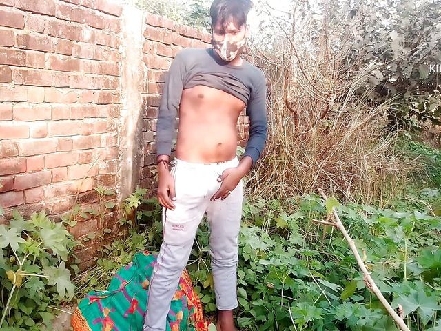 Indian Lucknow amature boy cumshot in the outdoor jungle full hd Hindi sex video (Hot dick Rohit)