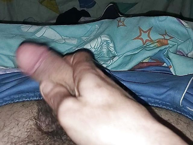 Amateur hairy handjob in the morning (Amateur mann)