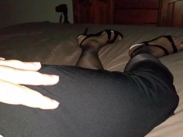 54v Pantyhose and Stockings Layered (Dani Leg)