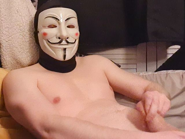 Watch Me Wank Till I Cum Whilst Wearing a Mask (The Masked Master xxx)