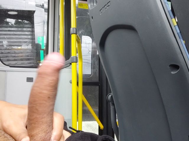 Cumming on the Bus (Lekexib)